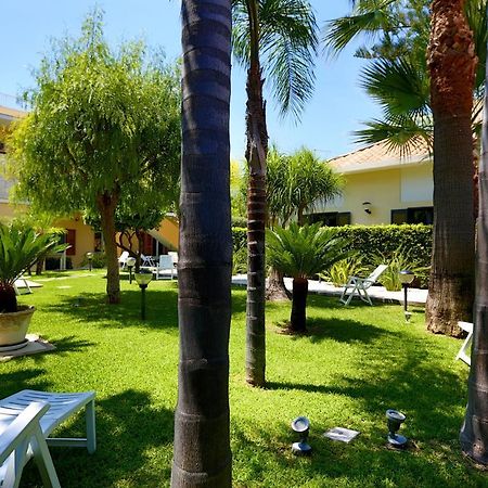 Re Sole La Dependance - Casa Vacanza M E R C U R I O Avola Exterior foto