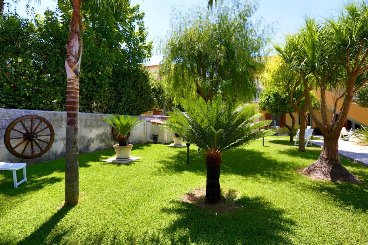 Re Sole La Dependance - Casa Vacanza M E R C U R I O Avola Exterior foto